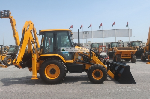 JCB-3DX-24147-8-www.al-quds.com