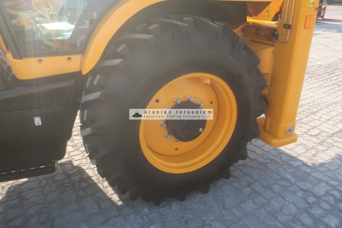 JCB-3DX-24483-18-www.al-quds.com