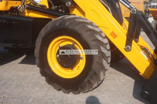 JCB-3DX-24504-19-www.al-quds.com