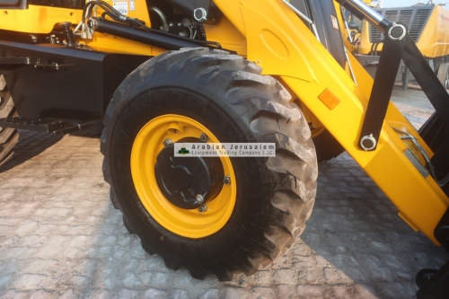 JCB-3DX-24564-17-www.al-quds.com